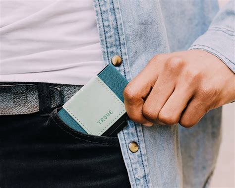 custom your own wallet.